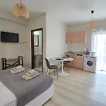 Liva חאניה