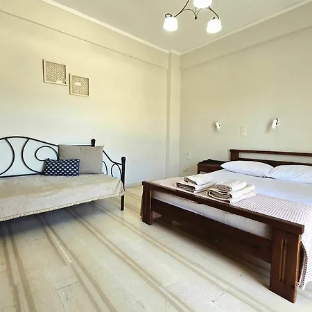 Liva מלון דירות 3*