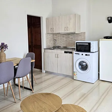 Liva מלון דירות חאניה