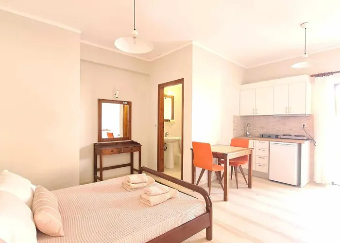 Liva Hriszí Aktí Haniá