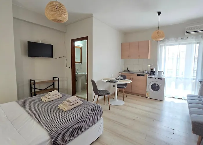 Liva Hriszí Aktí Haniá